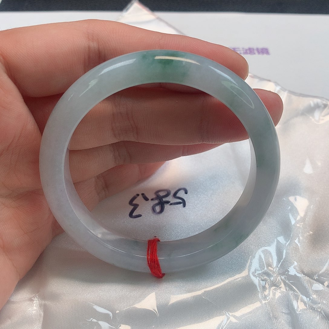 翡翠手镯未镶嵌318号