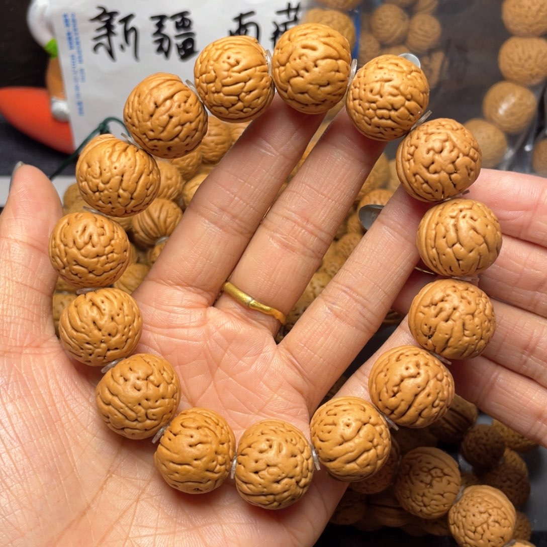 手串桃核信*己19.9元宝手串