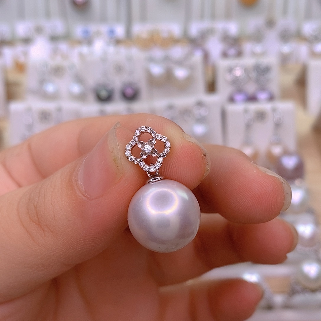 颈饰银S925镶嵌淡水珍珠