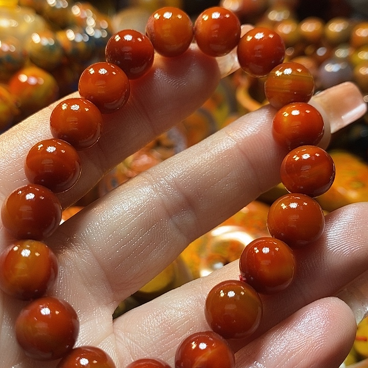 丽****玛瑙/玉髓未镶嵌手链