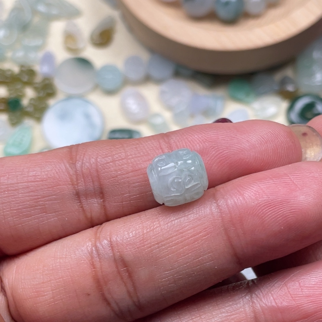 翡翠颈饰未镶嵌88888888