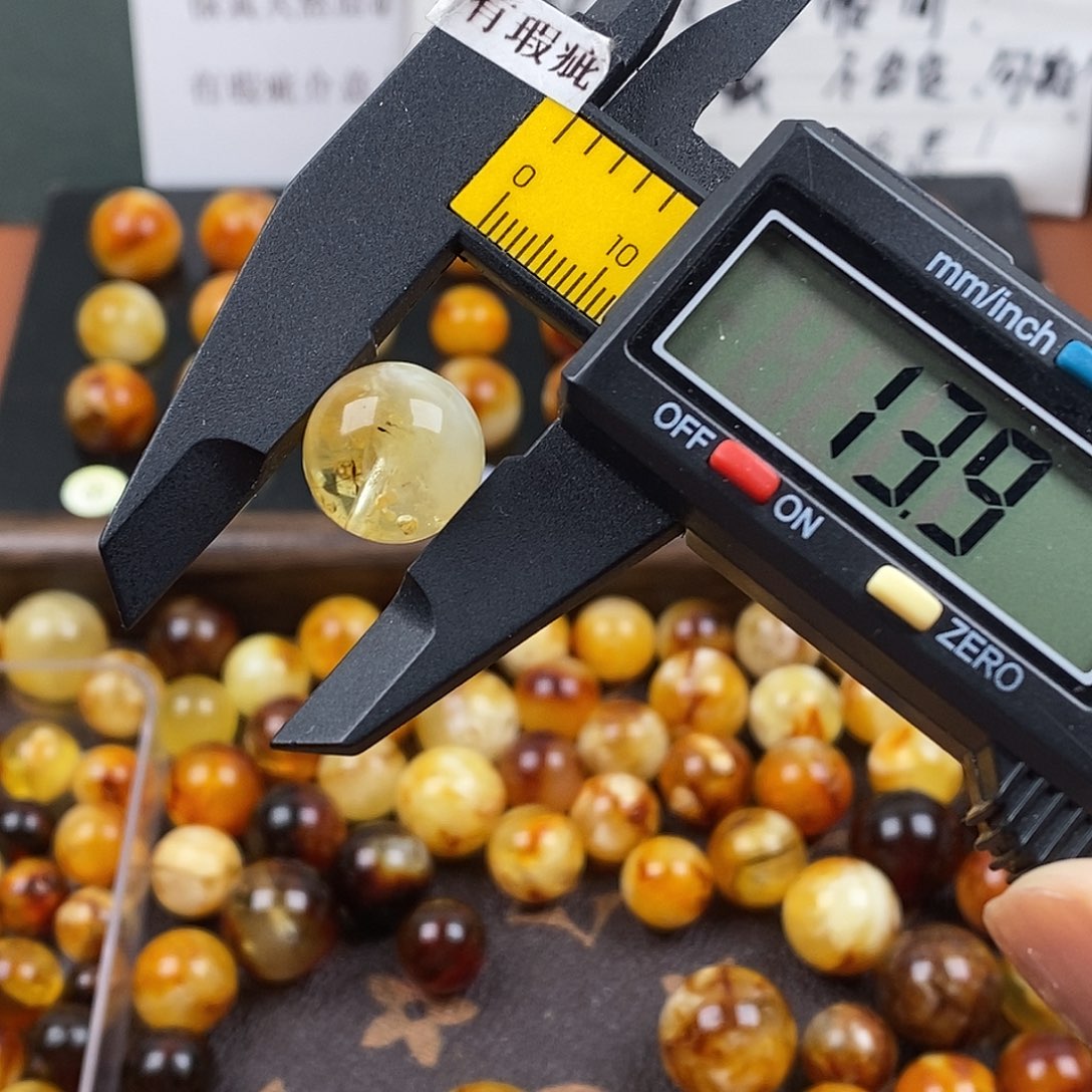 琥珀未镶嵌裸石蜜蜡1117