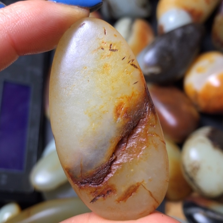 和田玉未镶嵌珠宝奇石