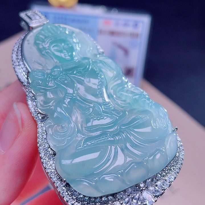 翡翠未镶嵌吊坠(不含链)