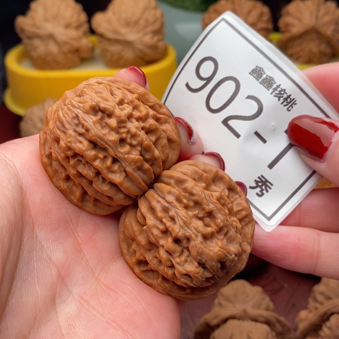 文玩核桃把件汉高楼37