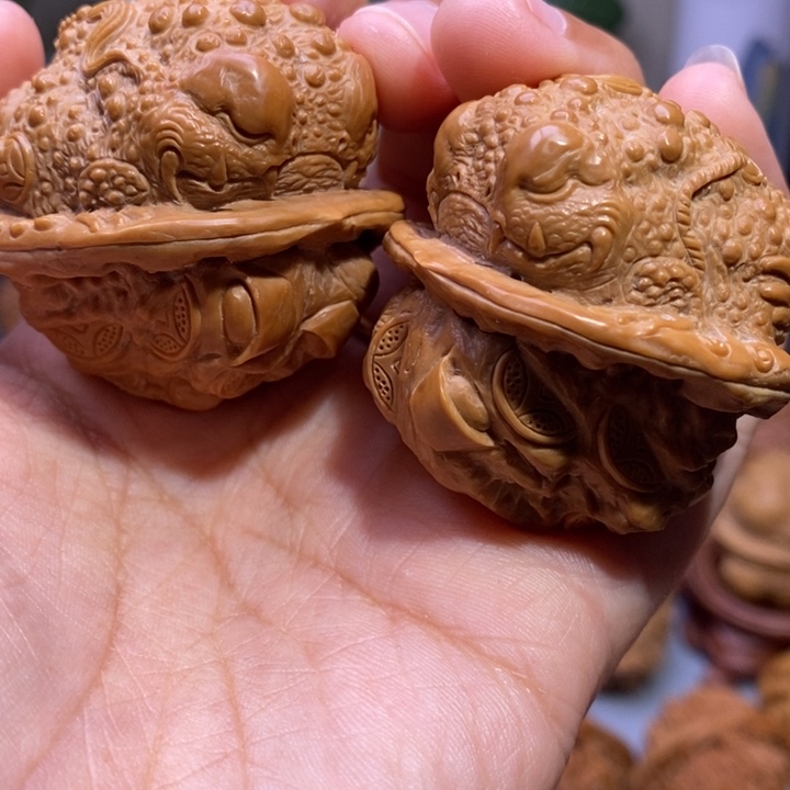 【闪购商品】核桃手串/手链健**福单面金蟾