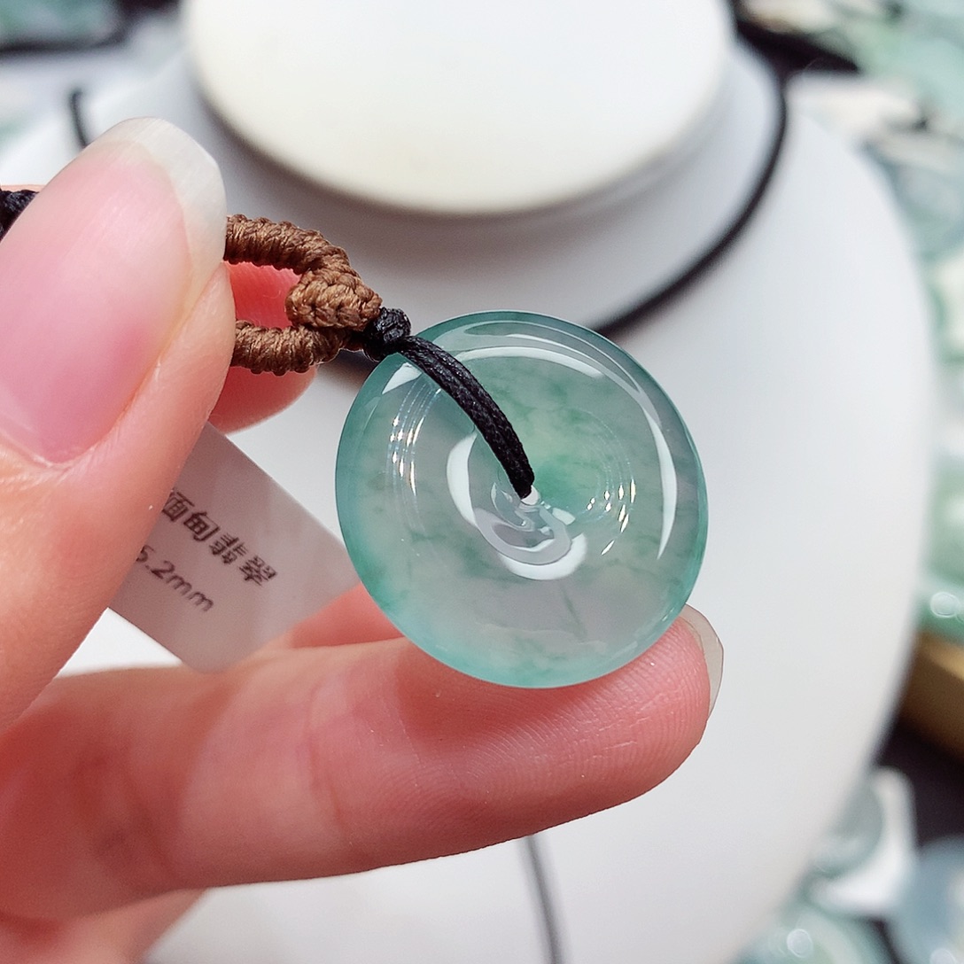 颈饰未镶嵌翡翠翡翠121，20.6/5.2