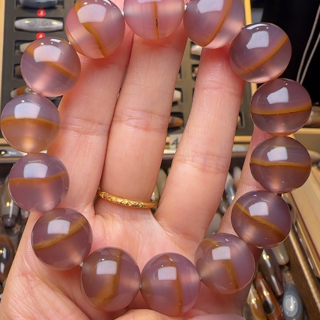 洛***绝玛瑙/玉髓手串未镶嵌