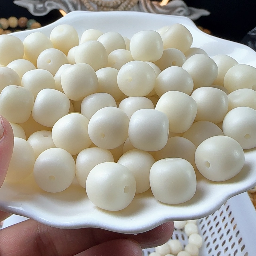 菩提根/象牙果手串卡14大白兔桶20颗卡牌➕10颗