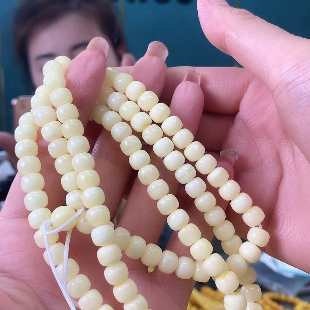 未镶嵌琥珀珠宝奇石大****）