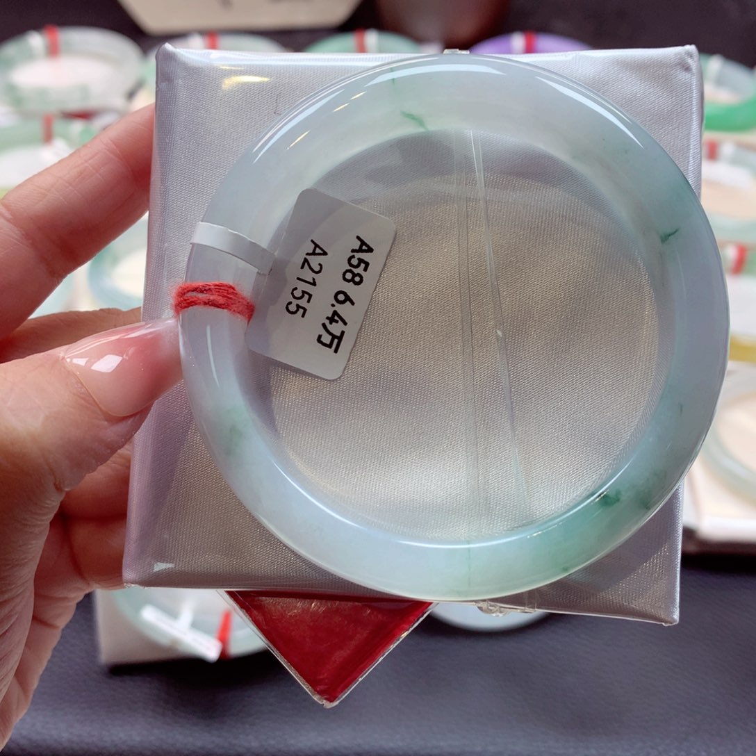 翡翠手镯未镶嵌可****正圈58（89）