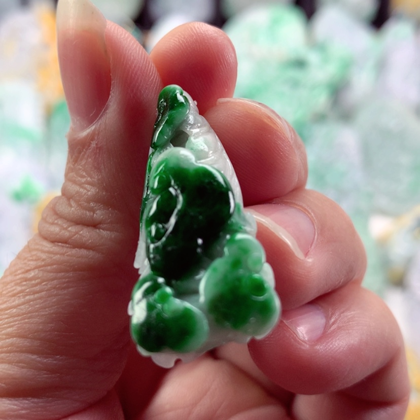 【闪购商品】翡翠吊坠(不含链)未镶嵌