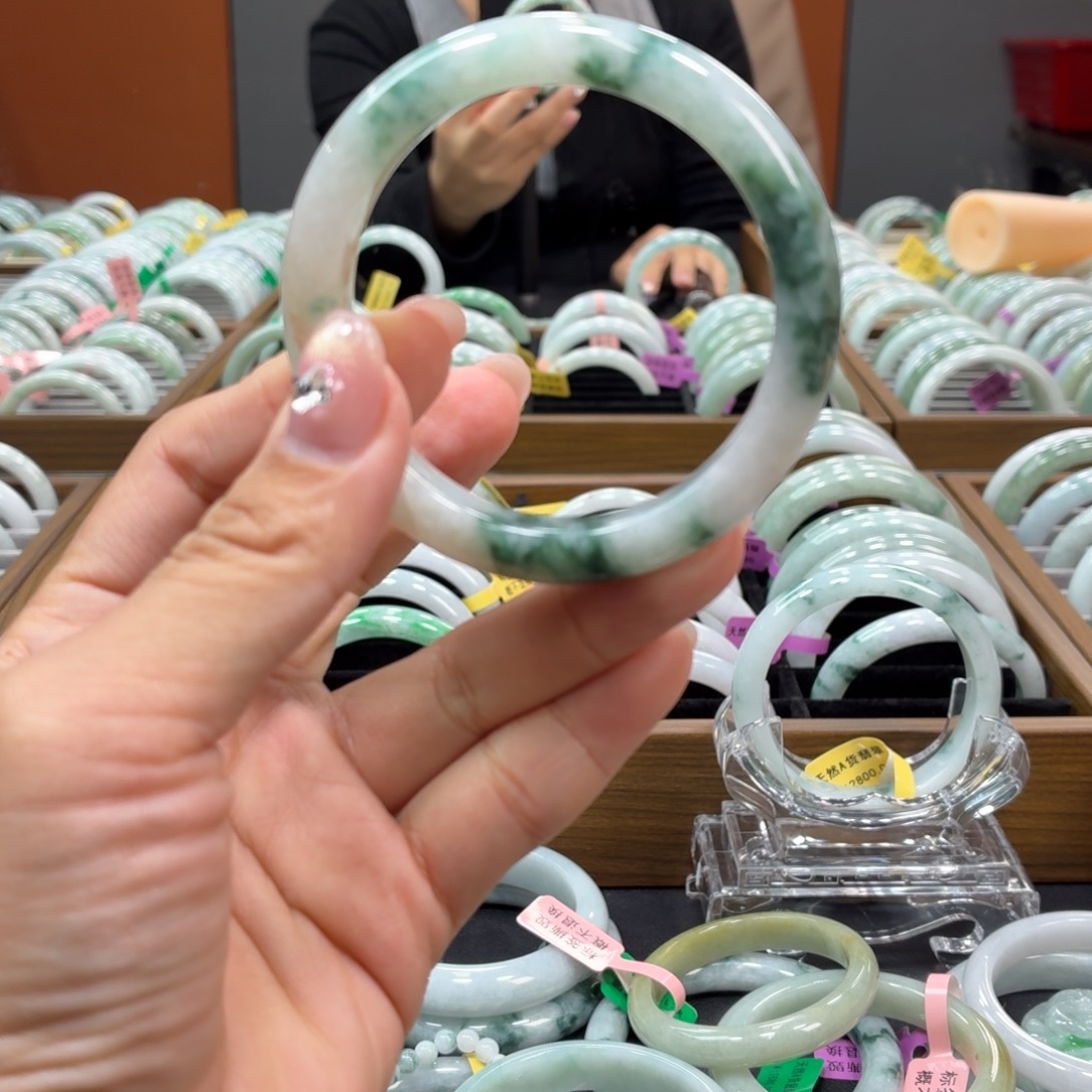 翡翠未镶嵌手镯55555