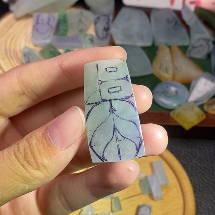 未镶嵌定制翡翠翡翠