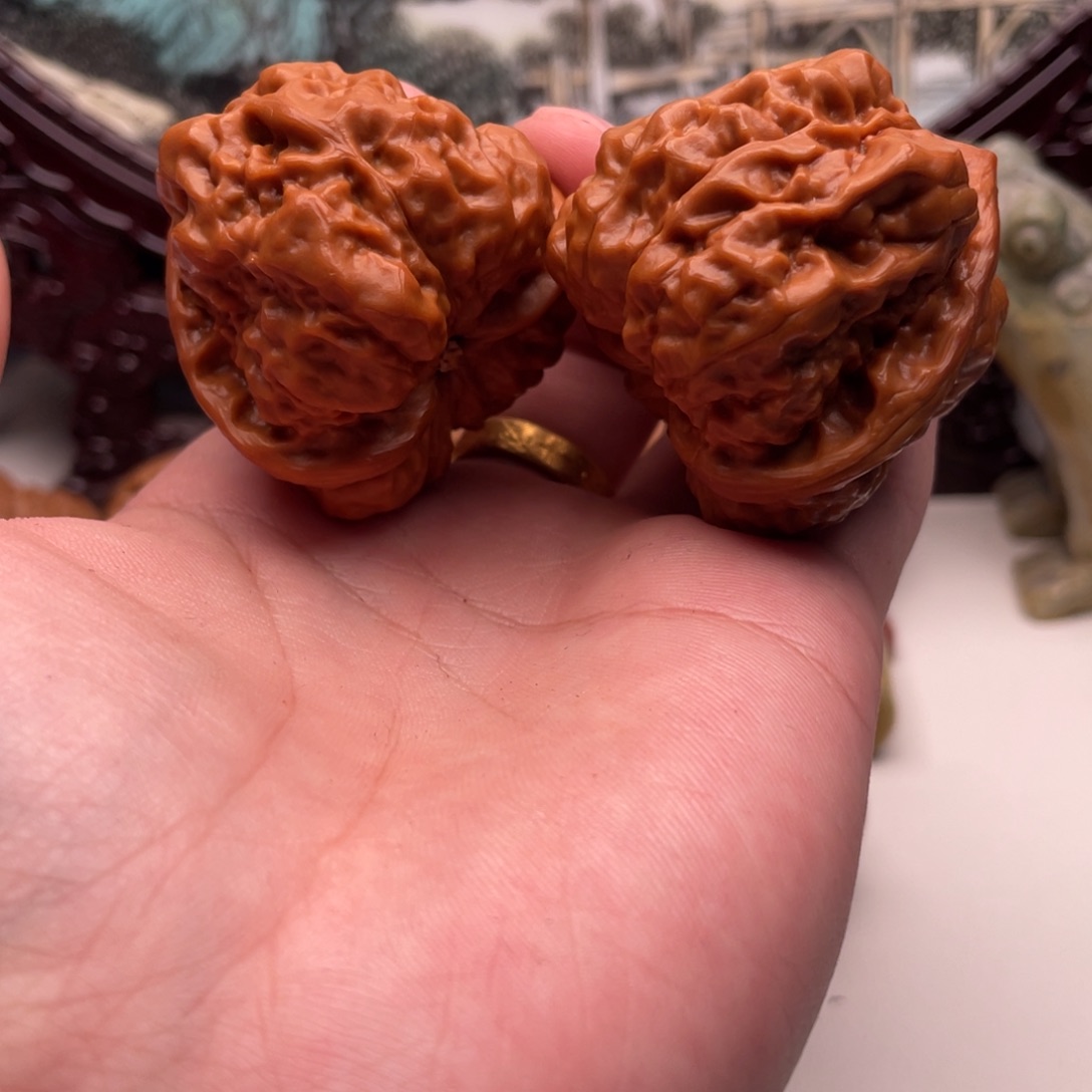 张***.核桃蛤蟆头文玩C30