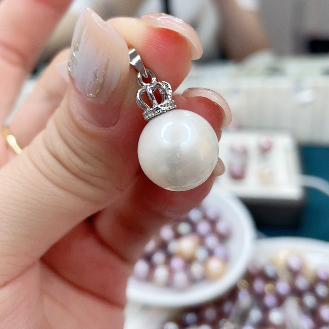 淡水珍珠未镶嵌吊坠(赠链)