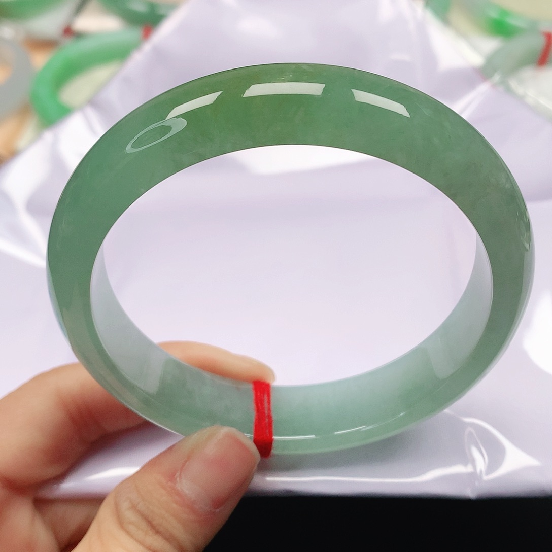 翡翠手镯未镶嵌天然翡翠手镯60