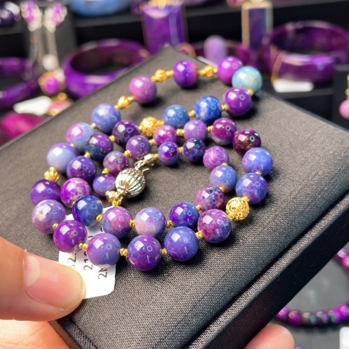 苏纪石（舒俱来）项链18K金镶嵌