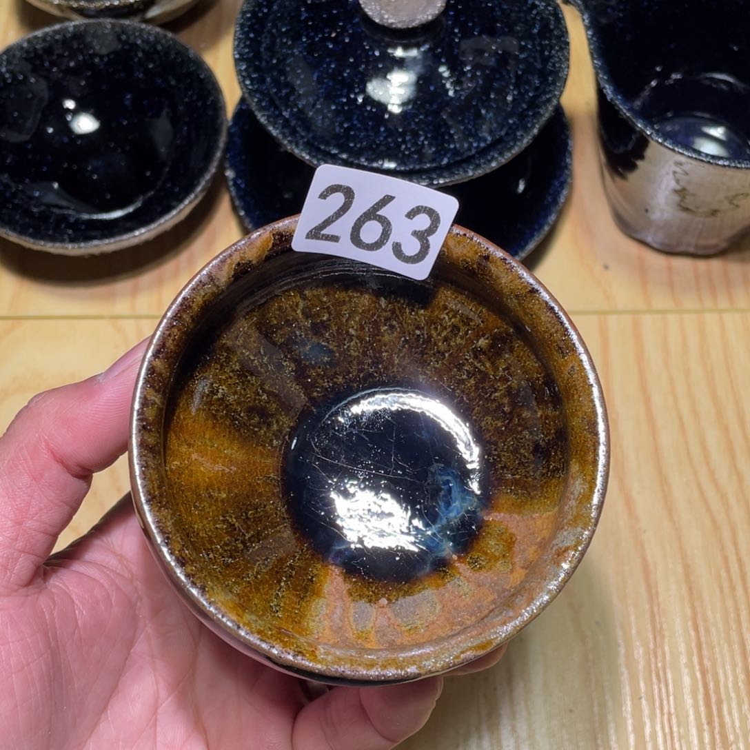 茶盏伟*茶漏了的时候还会想起他