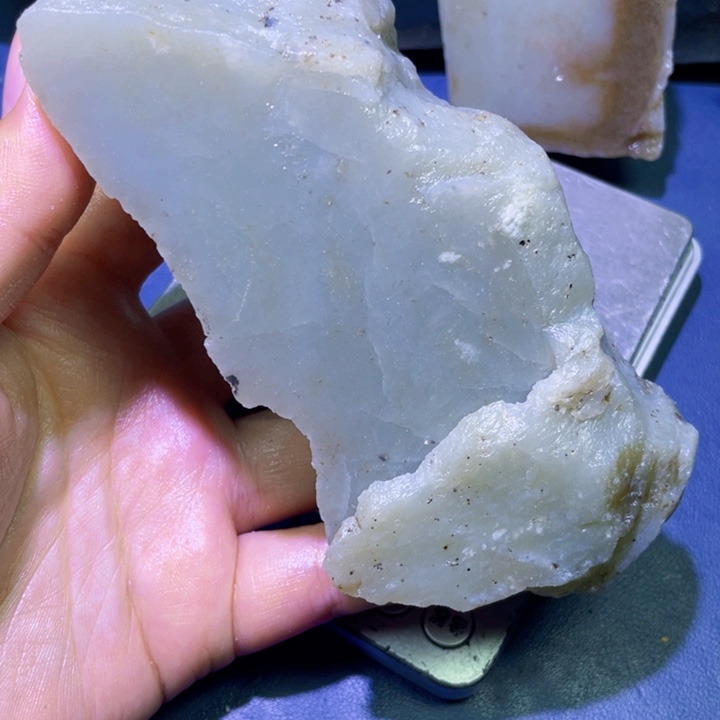 和田玉未镶嵌珠宝半成品