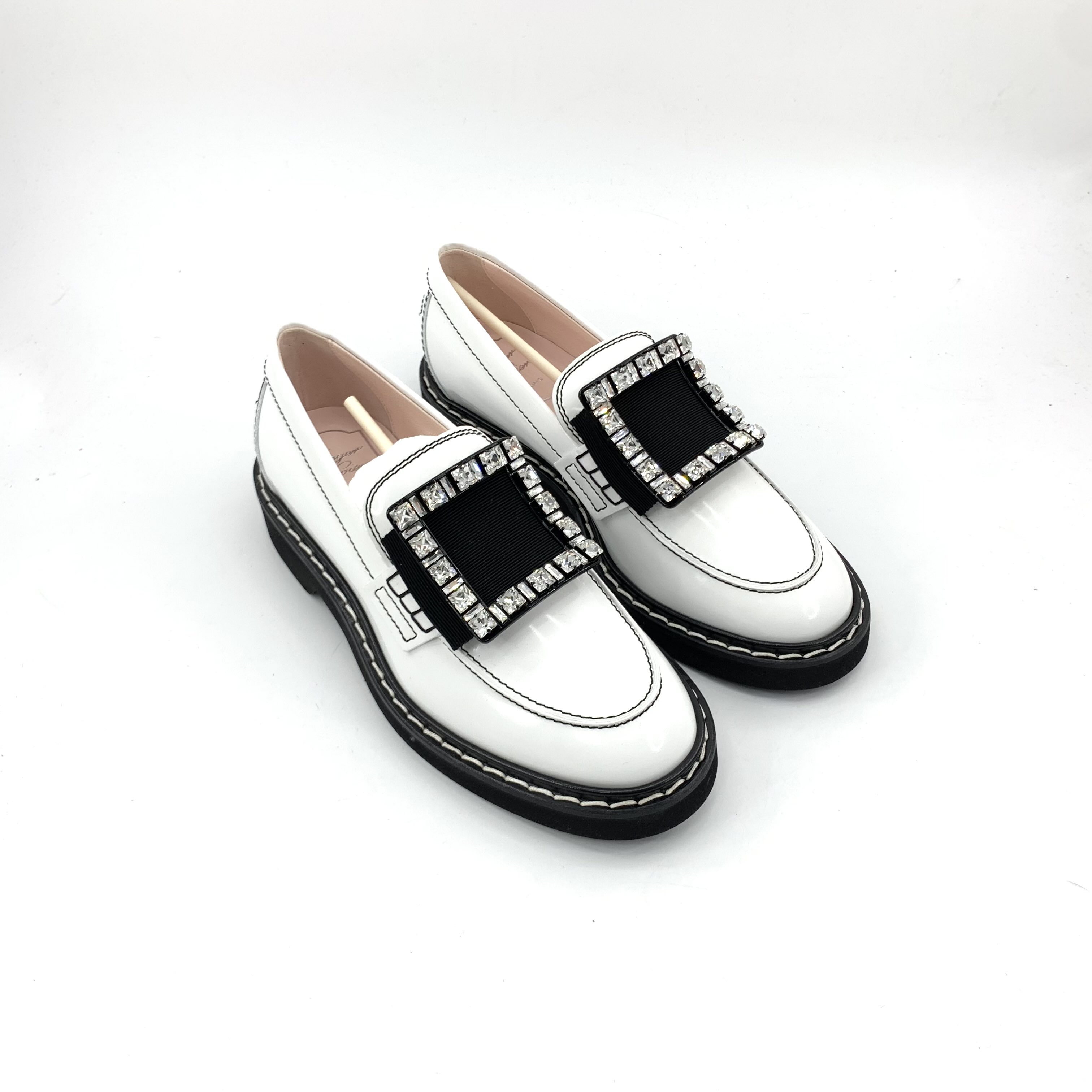 未使用 Roger Vivier/罗杰·维威耶 38码白色钻扣乐福鞋/TT250320