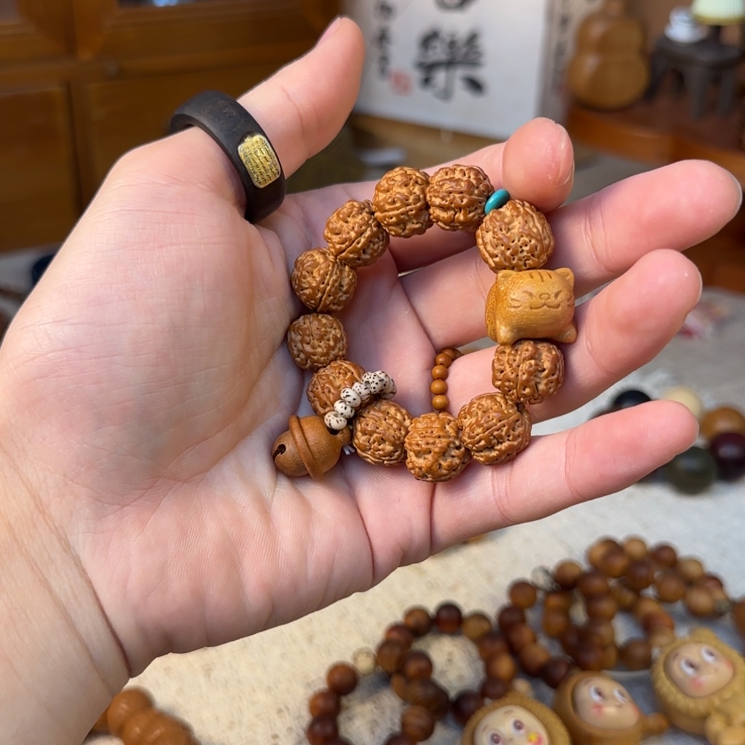 无事牌非洲檀香金刚趴趴猫