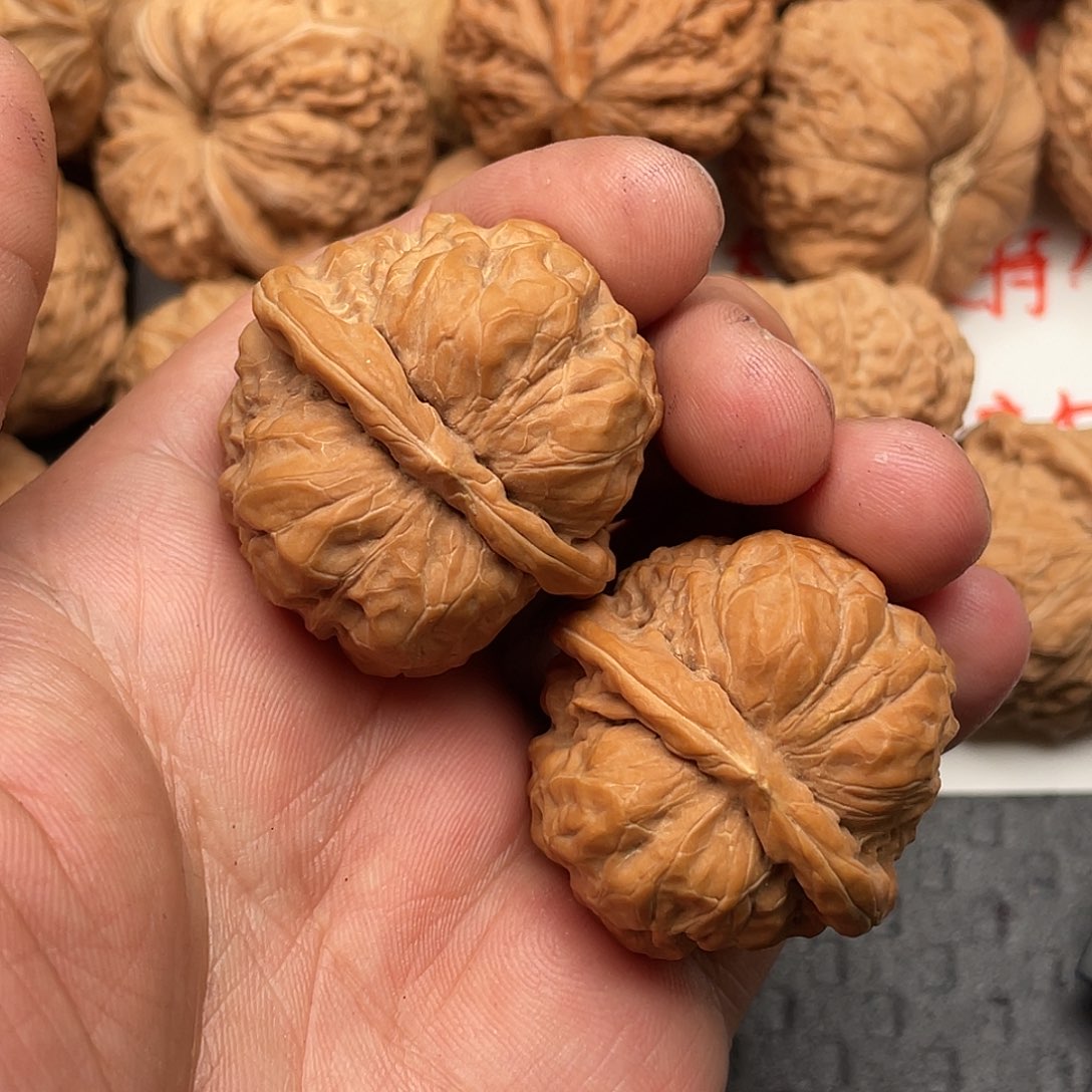 文玩核桃吊坠差****生蛤蟆