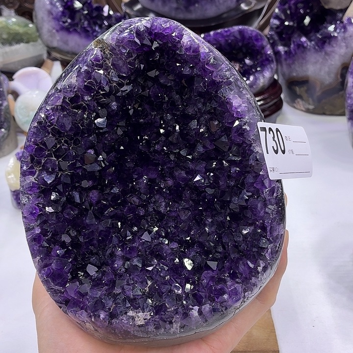 未镶嵌水晶大型摆件（非配饰）