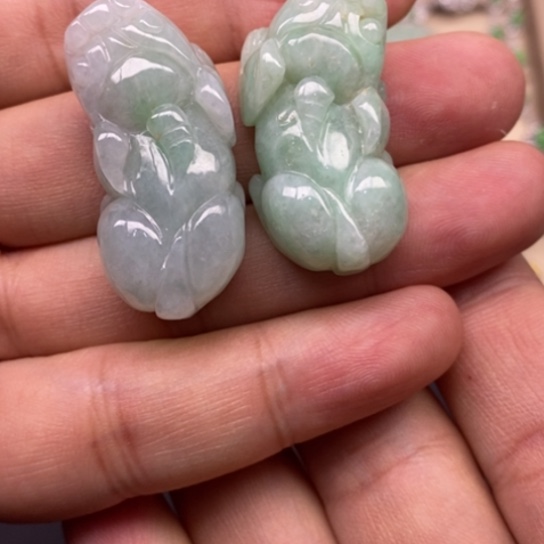 翡翠未镶嵌颈饰天然缅甸翡翠A货漏个