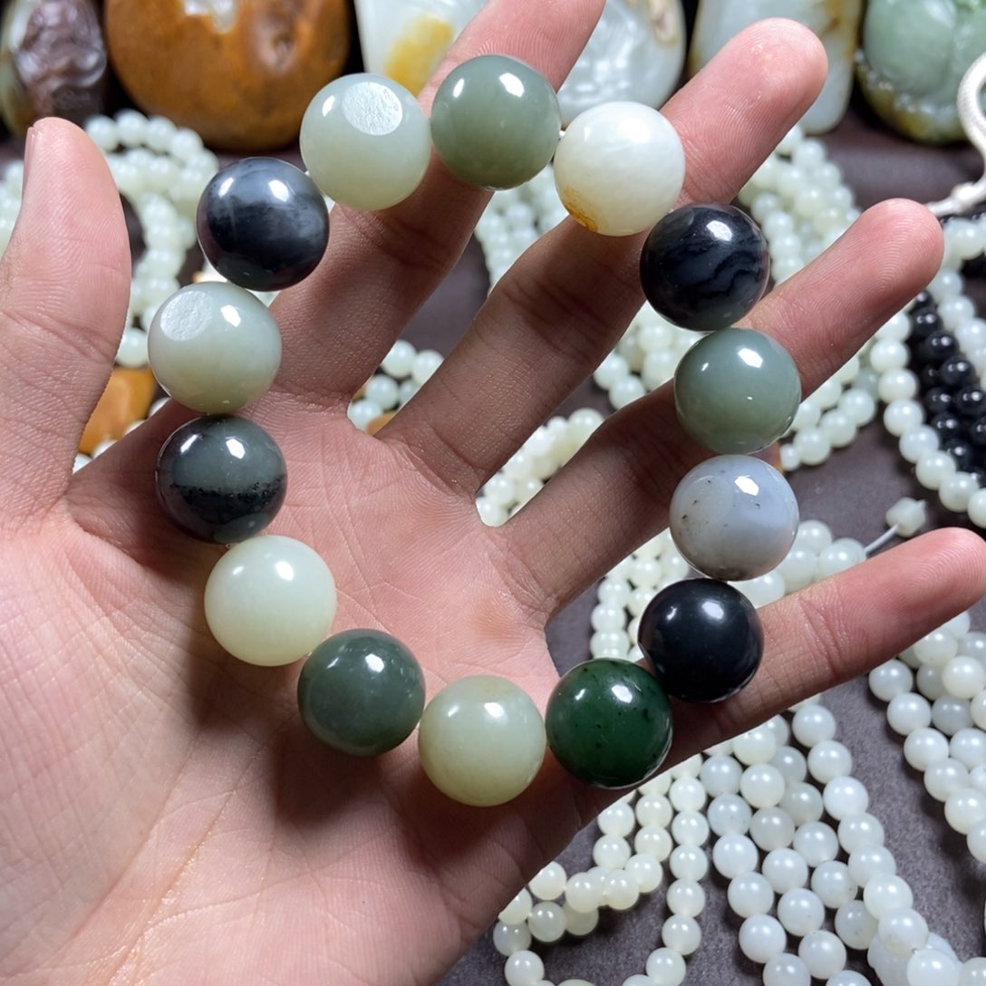 和田玉把件未镶嵌