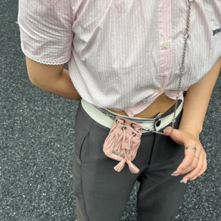95新 MIU MIU/缪缪 Mini 粉色链条水晶包
