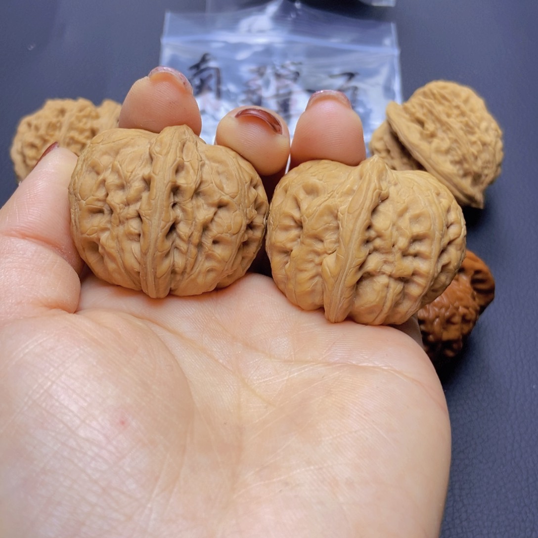 桃核把件元宝全品41