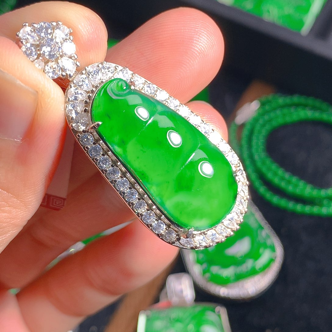 翡翠吊坠(不含链)未镶嵌