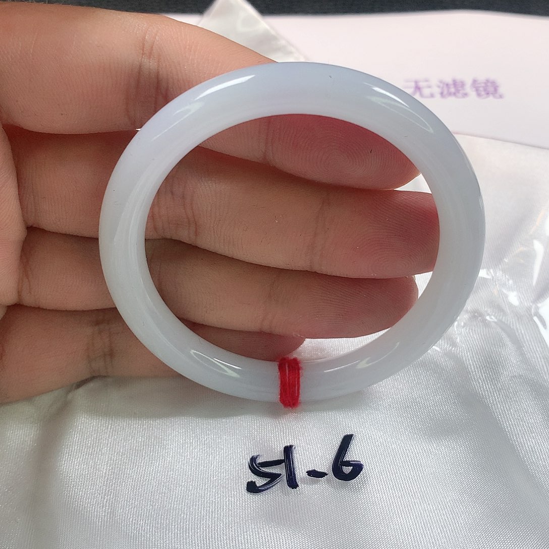 翡翠手镯（圆镯）未镶嵌372号