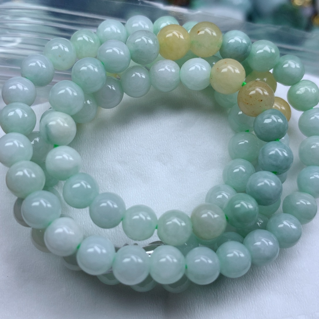 翡翠颈饰未镶嵌手串