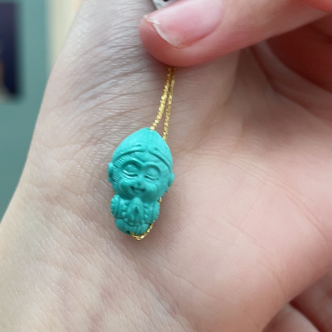 绿松石颈饰未镶嵌