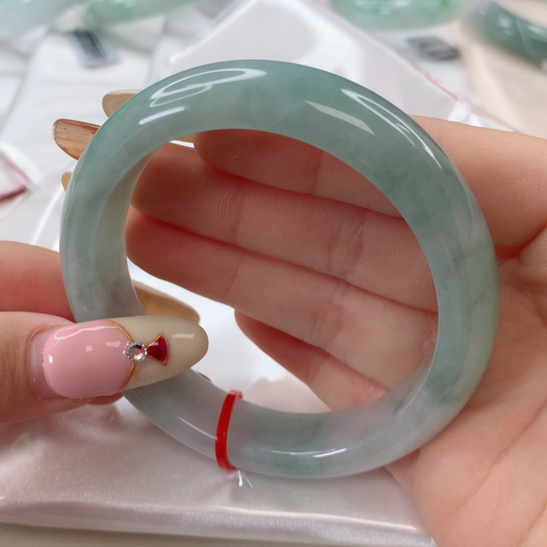 翡翠手镯未镶嵌55.8正圈