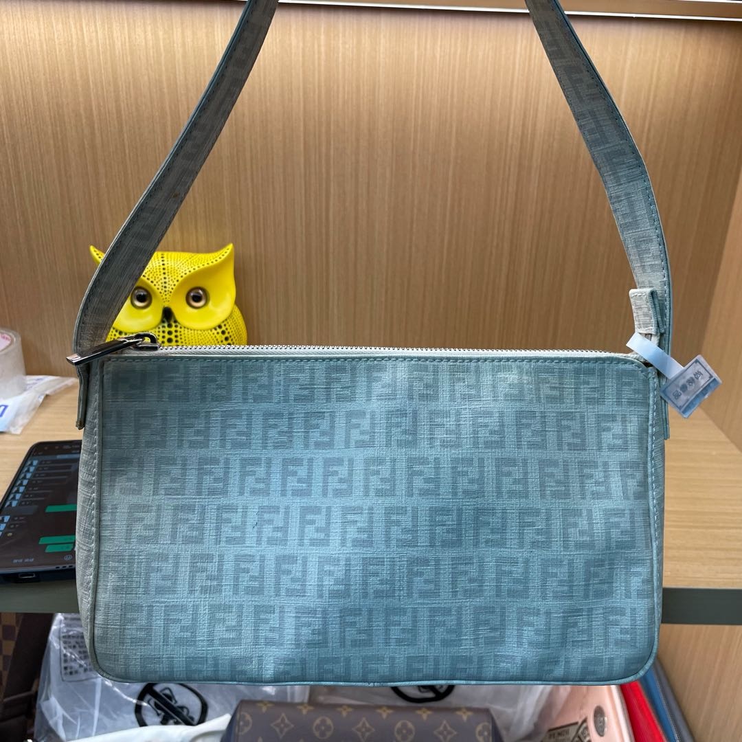95新 FENDI/芬迪 小野专属/单肩包/DY4456