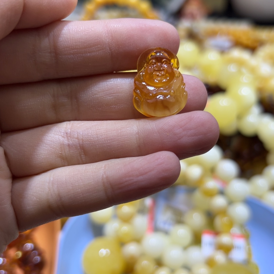 琥珀珠宝奇石未镶嵌