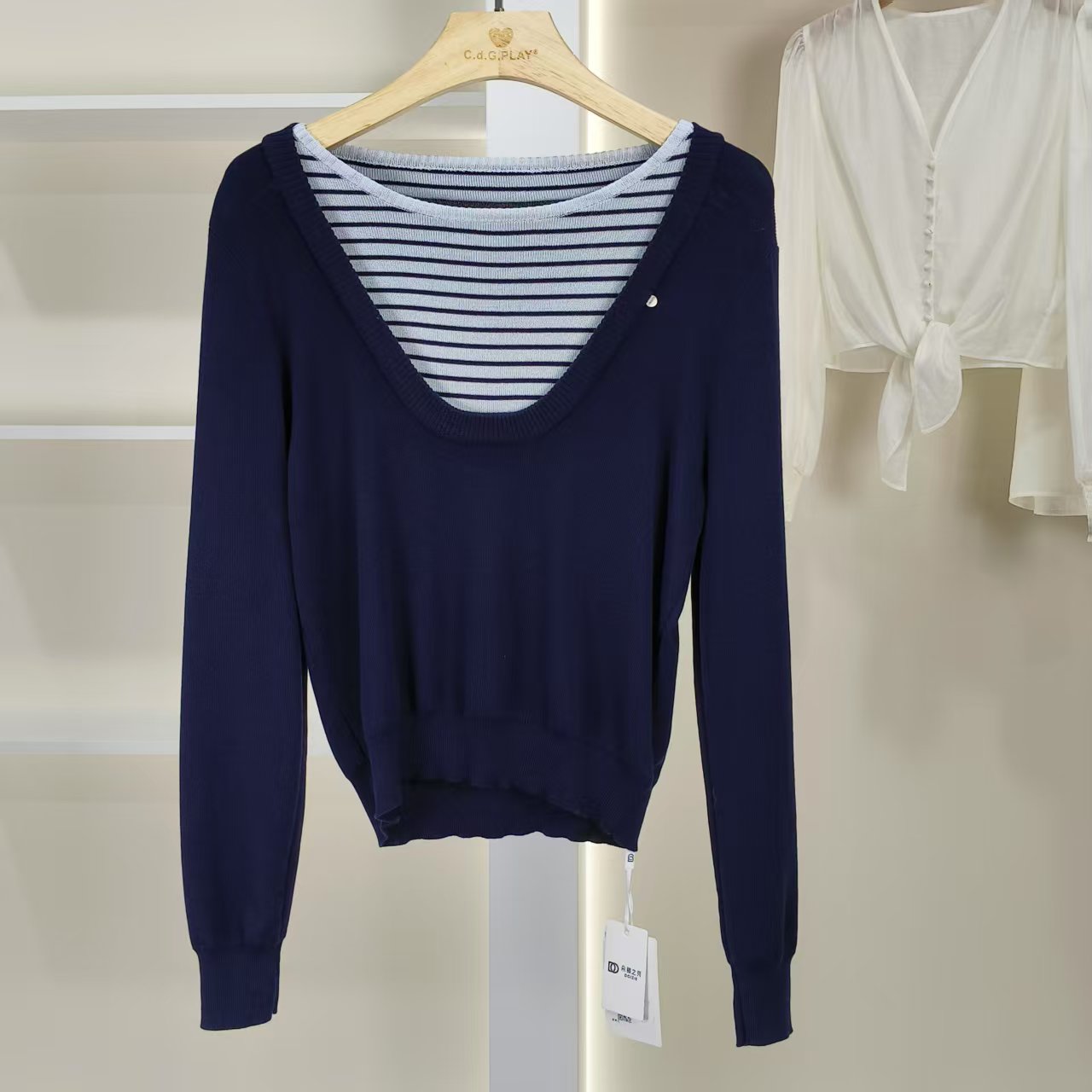 麦迪尚品【朵颐之秀】5040922 春秋时尚假两件针织开衫品牌撤柜女装