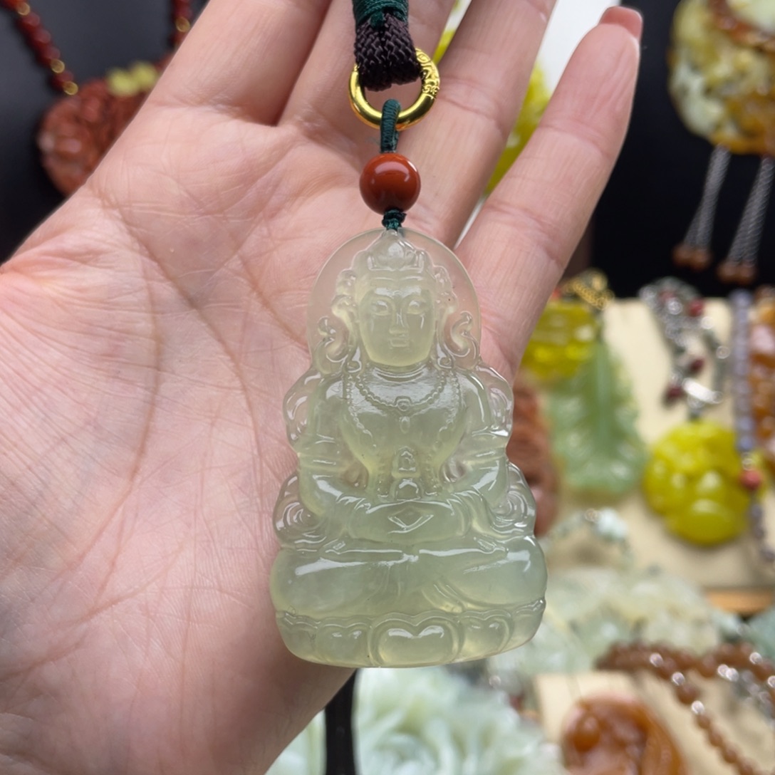 未镶嵌蛇纹石玉颈饰