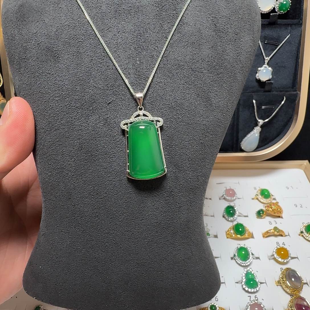 玛瑙/玉髓颈饰银S925镶嵌项链