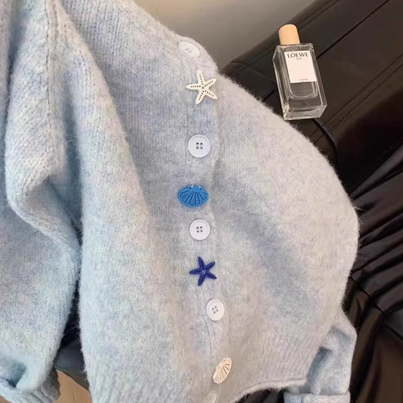 奶蓝色温柔风软糯高级感针织开衫女2024早春秋新款百搭小个子毛衣