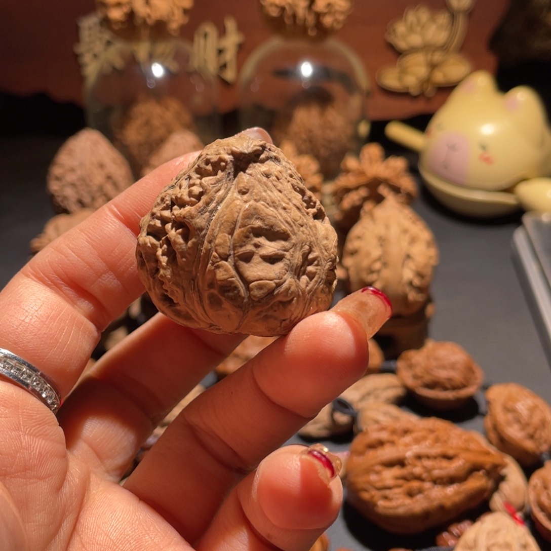 文玩核桃吊坠九哥楸核1