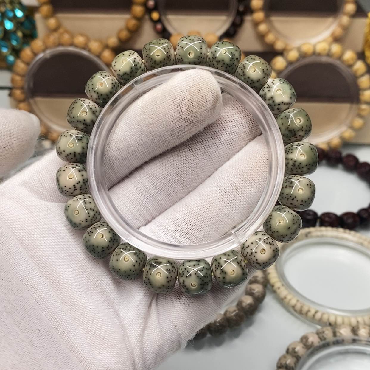 【闪购商品】星月菩提手串10×11一物一图原生态同枝绿包白大眼睛