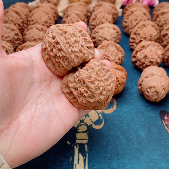 把件文玩核桃三角白41