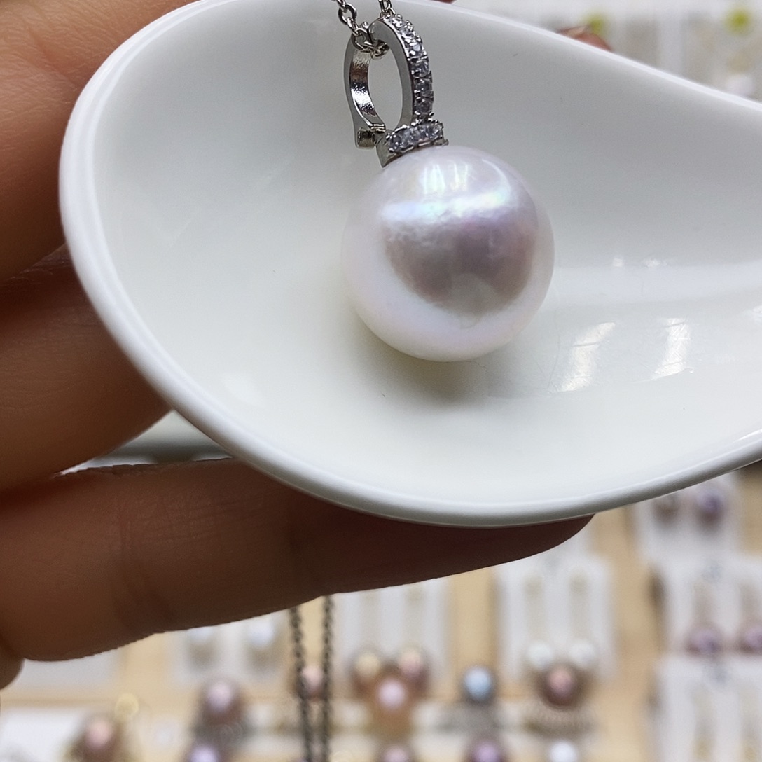 淡水珍珠颈饰合金