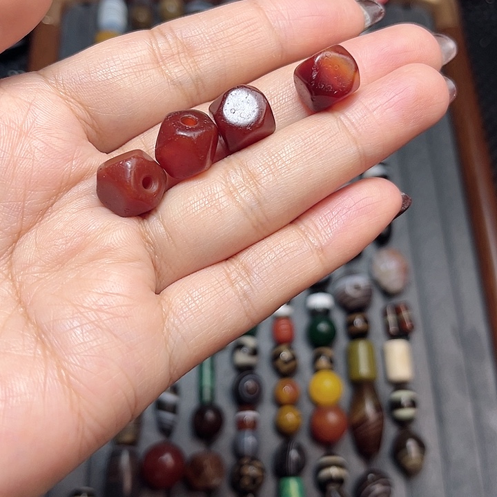 未镶嵌玛瑙/玉髓珠宝半成品没**好