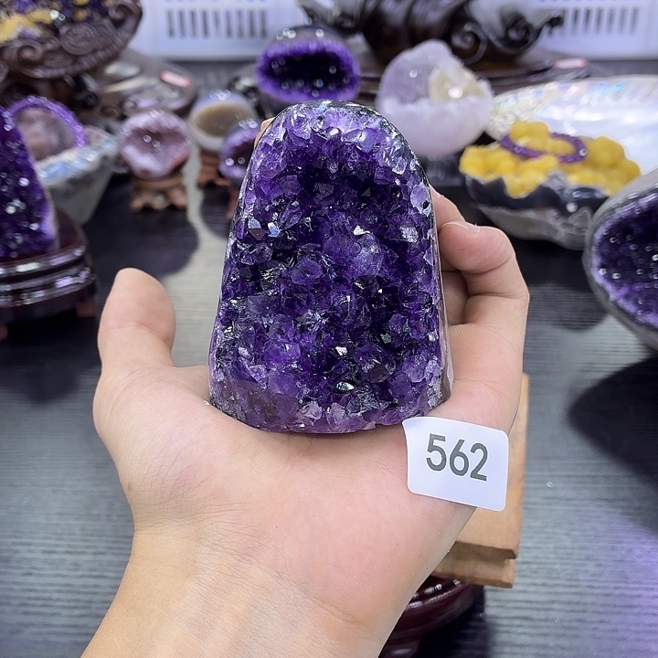 未镶嵌水晶大型摆件（非配饰）