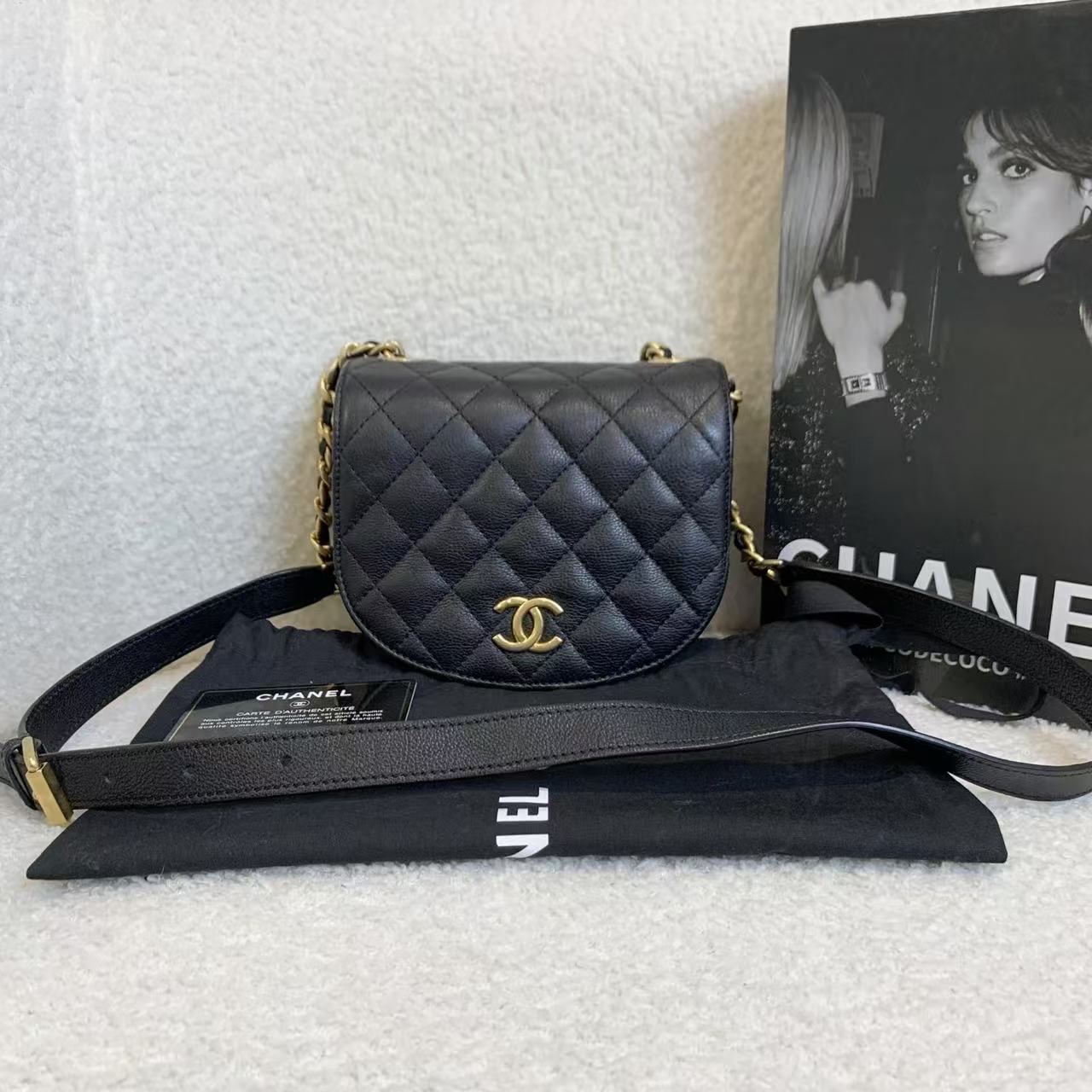 99新 Chanel/香奈儿 壹臻/黑金马鞍包 27开 23293691